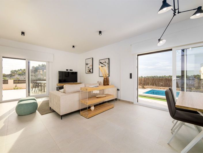 Image No.2-3 Bed Villa for sale