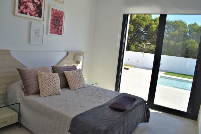 Image No.13-3 Bed Villa for sale