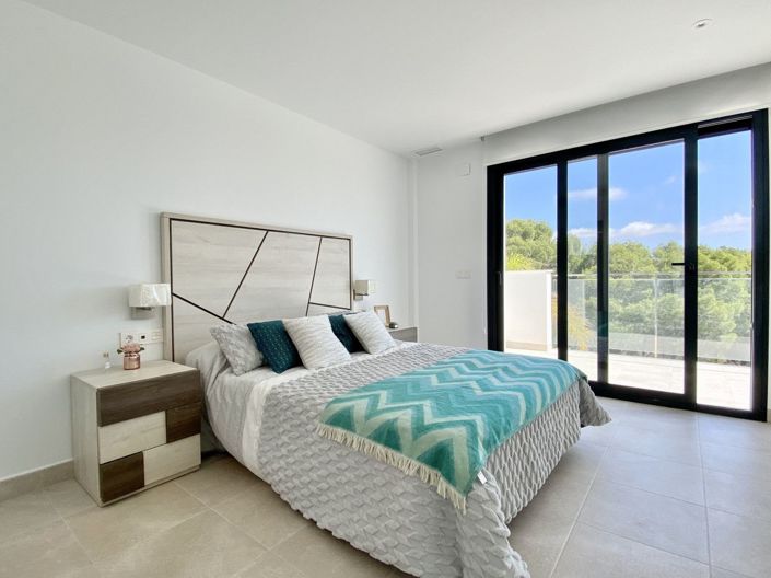 Image No.17-3 Bed Villa for sale