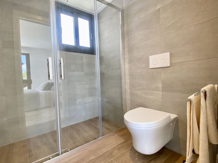 Image No.28-3 Bed Villa for sale