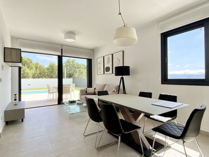 Image No.4-3 Bed Villa for sale