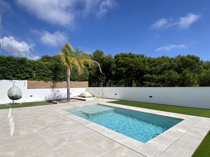 Image No.45-3 Bed Villa for sale