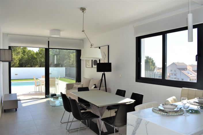 Image No.9-3 Bed Villa for sale
