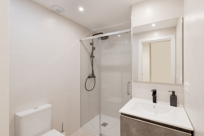 Image No.9-2 Bed Apartment for sale