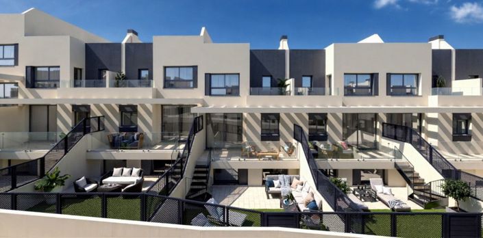 Image No.10-3 Bed House for sale