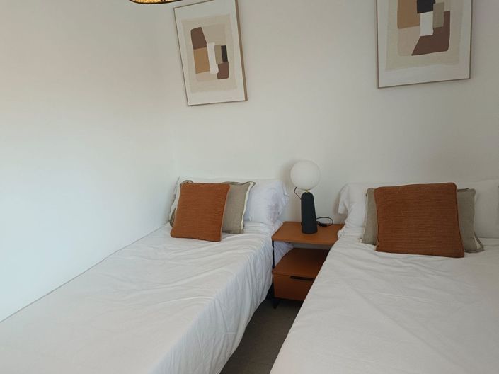 Image No.35-2 Bed Apartment for sale