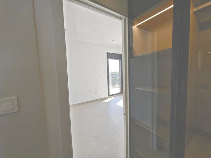 Image No.35-6 Bed Villa for sale