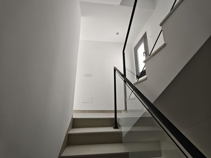 Image No.40-6 Bed Villa for sale