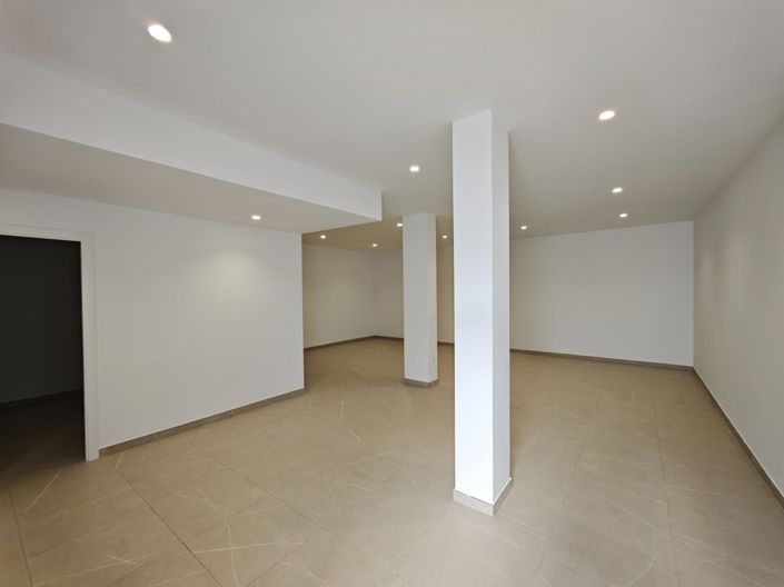Image No.47-6 Bed Villa for sale