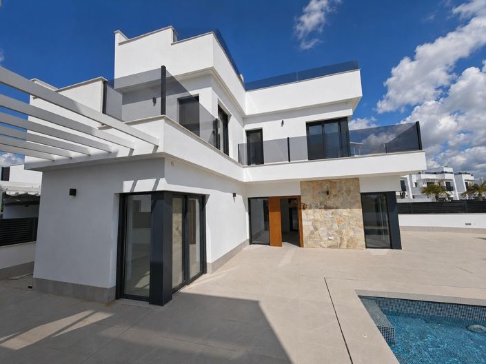 Image No.8-6 Bed Villa for sale