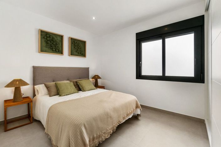 Image No.20-3 Bed Villa for sale