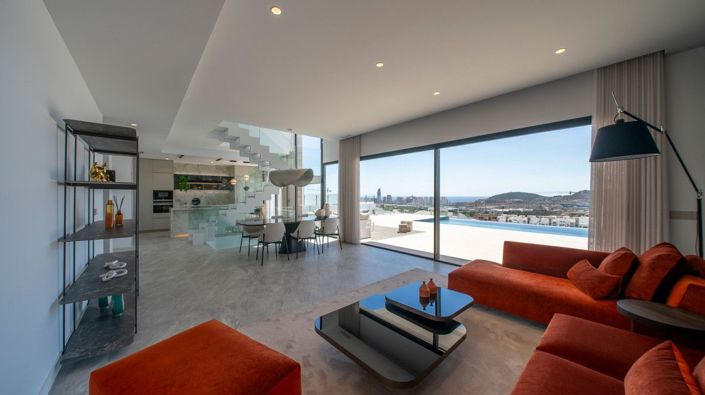 Image No.3-4 Bed Villa for sale