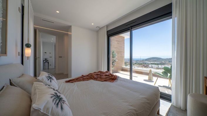 Image No.27-5 Bed Villa for sale