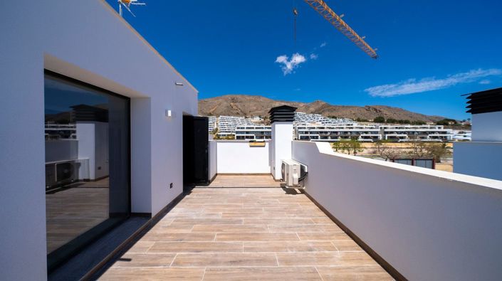 Image No.32-5 Bed Villa for sale