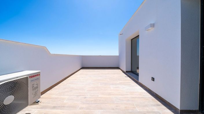 Image No.33-5 Bed Villa for sale