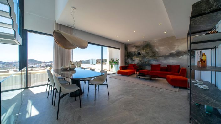 Image No.5-5 Bed Villa for sale