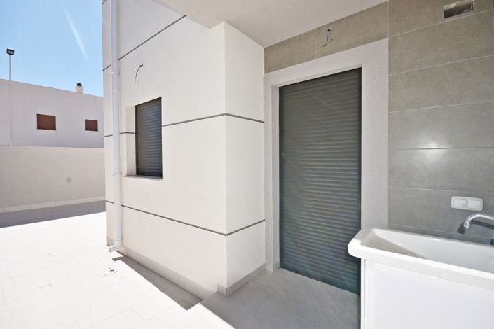Image No.29-3 Bed Apartment for sale