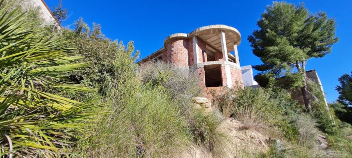 Image No.10-3 Bed Villa for sale
