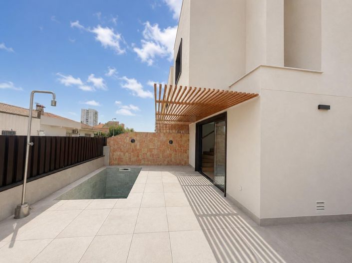 Image No.3-3 Bed Villa for sale