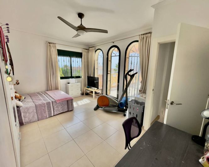 Image No.26-4 Bed Villa for sale