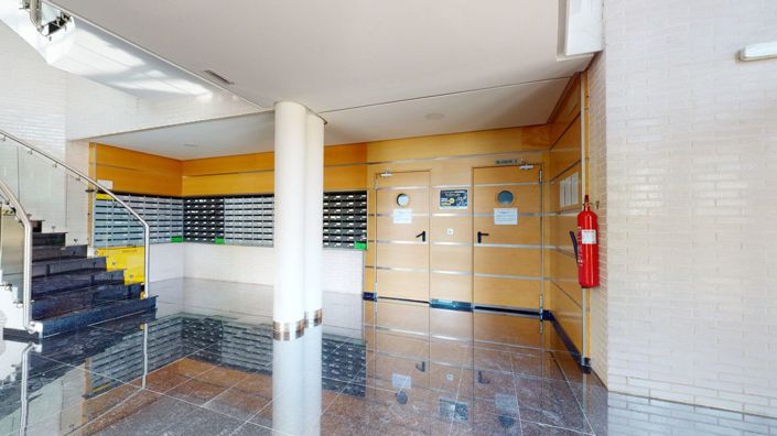 Image No.33-2 Bed Apartment for sale