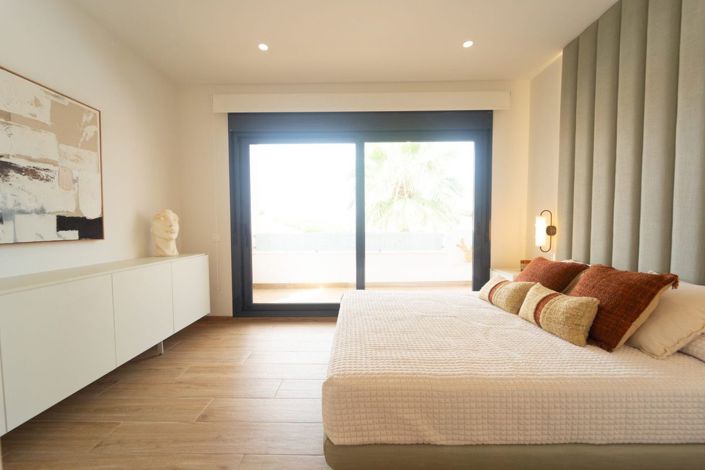 Image No.37-3 Bed Villa for sale