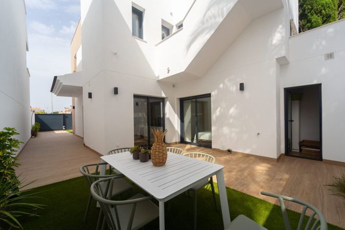 Image No.44-3 Bed Villa for sale
