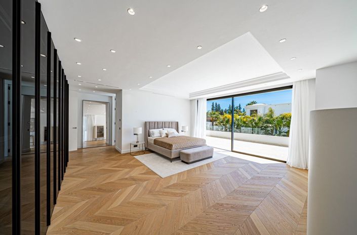 Image No.17-6 Bed Villa for sale