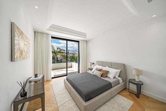 Image No.26-6 Bed Villa for sale