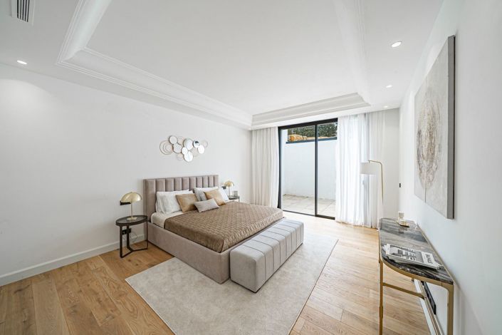 Image No.30-6 Bed Villa for sale