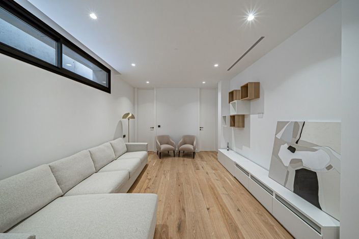 Image No.40-6 Bed Villa for sale