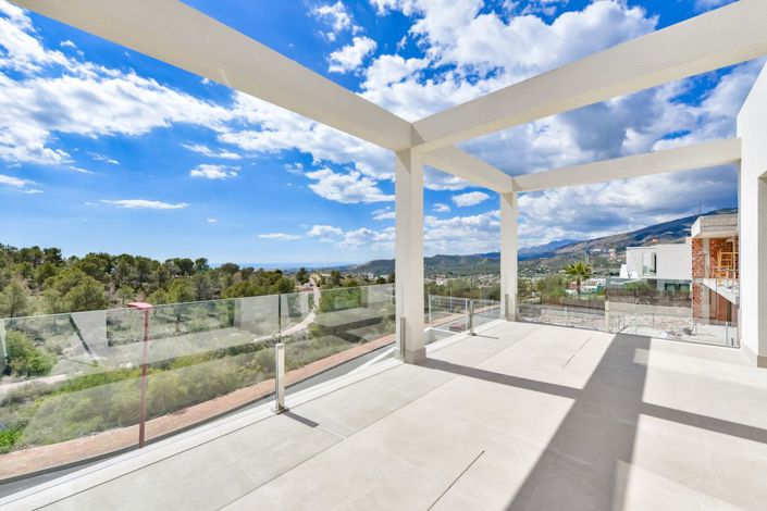 Image No.44-7 Bed Villa for sale