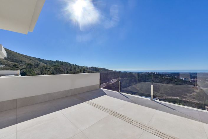 Image No.40-8 Bed Villa for sale
