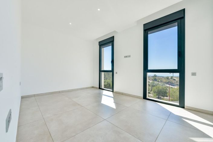 Image No.22-4 Bed Villa for sale