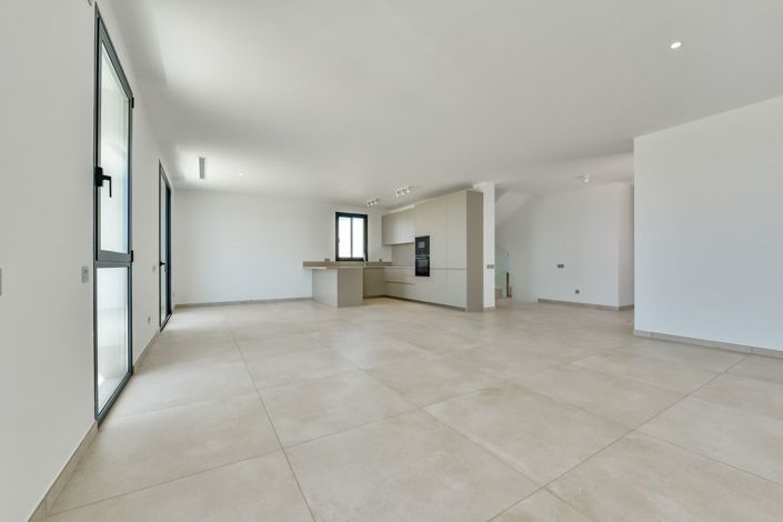 Image No.27-4 Bed Villa for sale