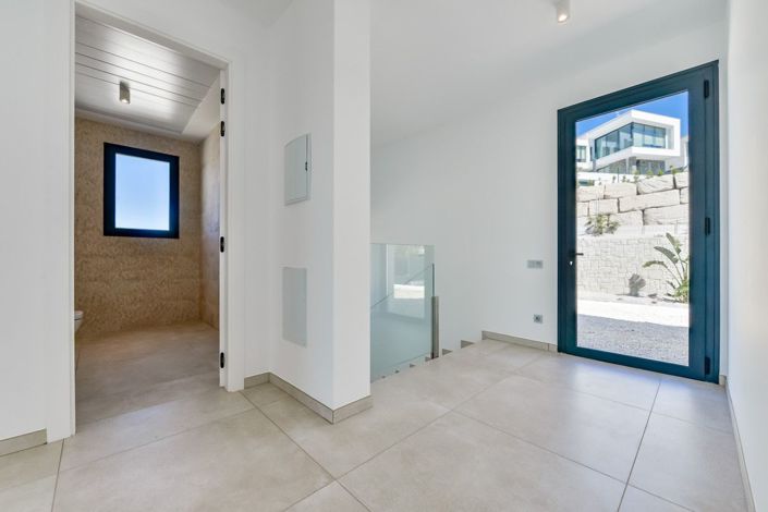 Image No.32-4 Bed Villa for sale