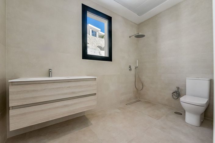 Image No.38-4 Bed Villa for sale