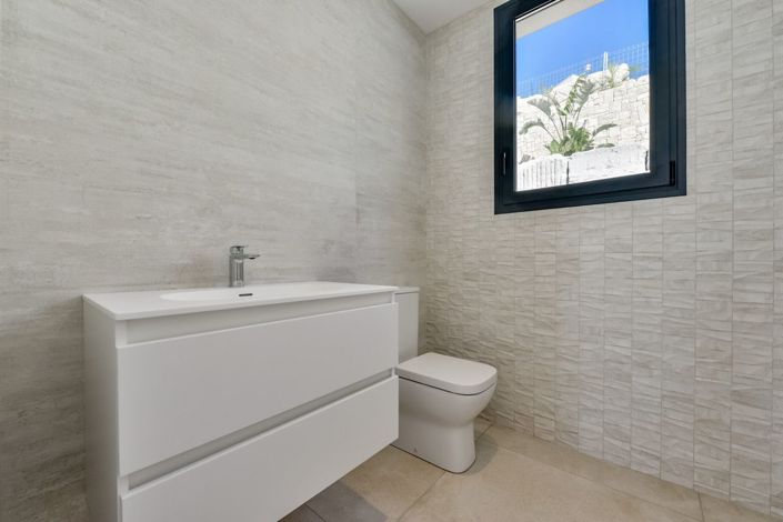 Image No.42-4 Bed Villa for sale
