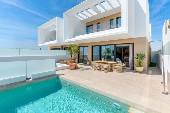 Image No.14-3 Bed Villa for sale