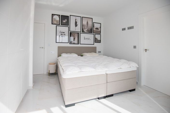 Image No.21-3 Bed Villa for sale