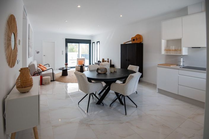 Image No.6-3 Bed Villa for sale