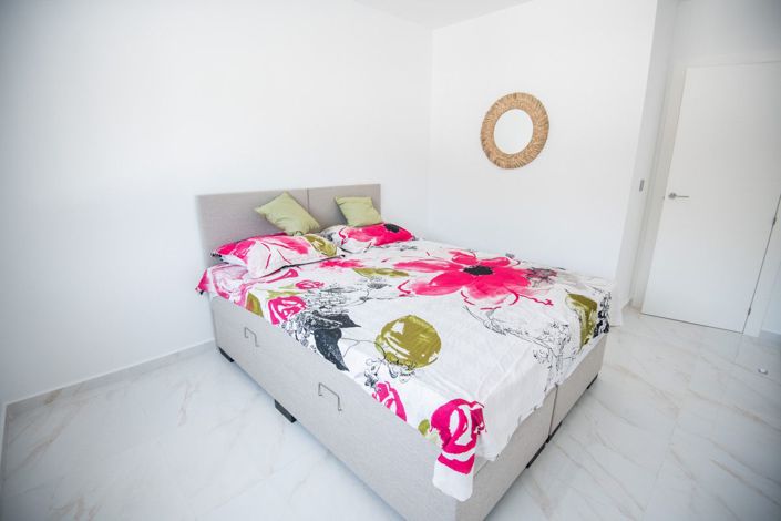Image No.9-3 Bed Villa for sale