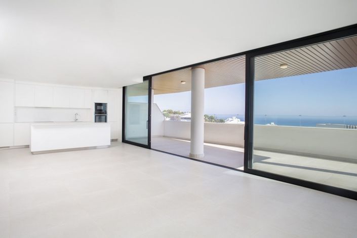 Image No.14-3 Bed Apartment for sale