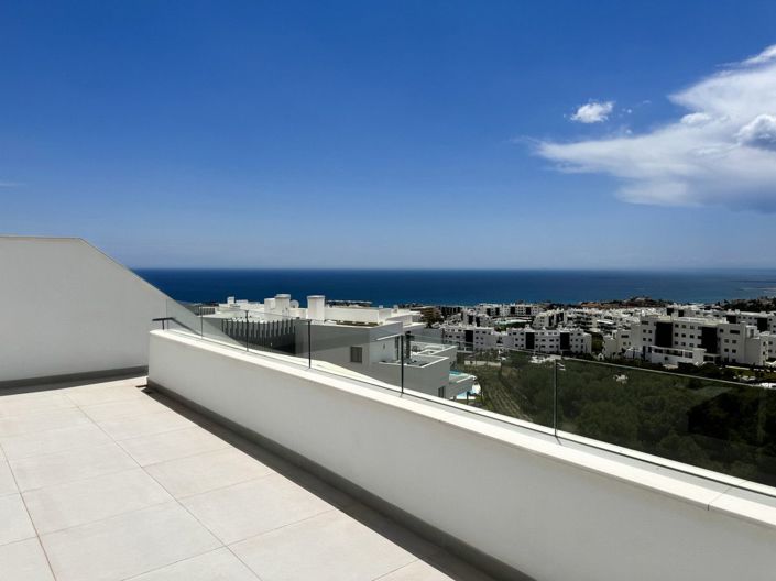 Image No.29-3 Bed Apartment for sale