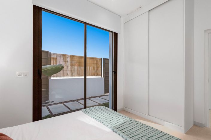 Image No.18-3 Bed Villa for sale