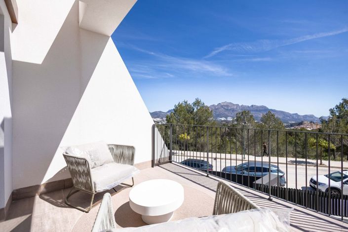 Image No.19-3 Bed Villa for sale
