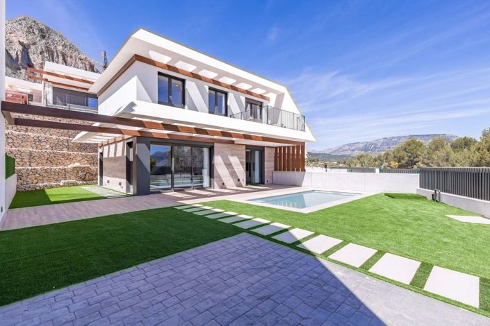 Image No.39-4 Bed Villa for sale
