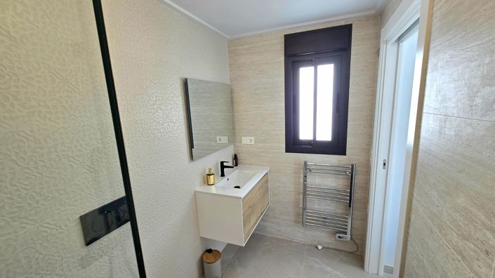 Image No.25-2 Bed Penthouse for sale