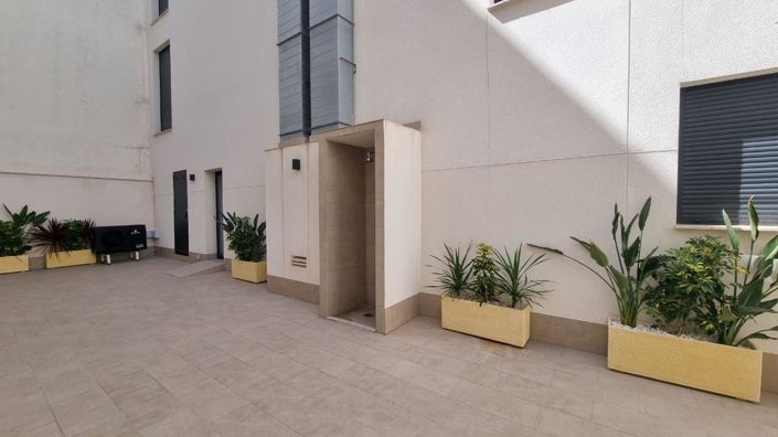 Image No.42-2 Bed Penthouse for sale