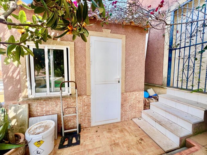 Image No.22-3 Bed Villa for sale